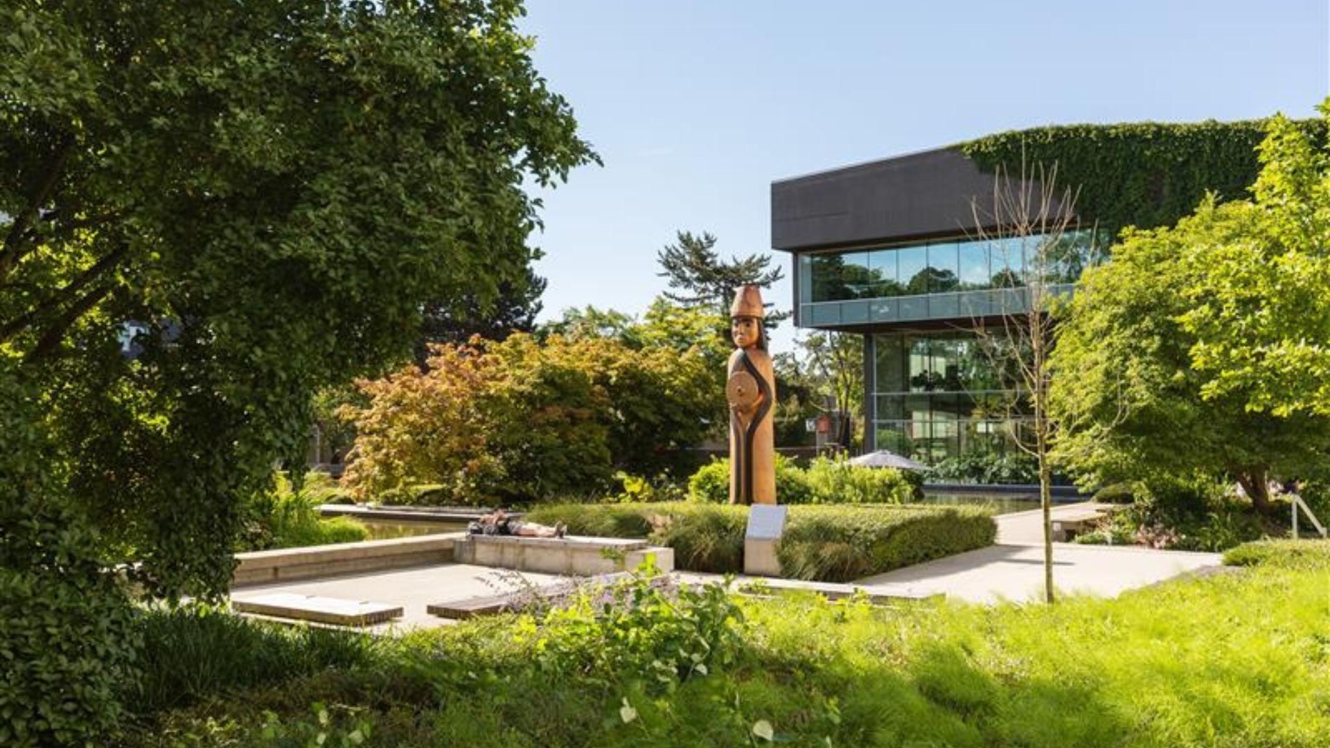 A shot of the Langara Musqueam houst post on the main campus.